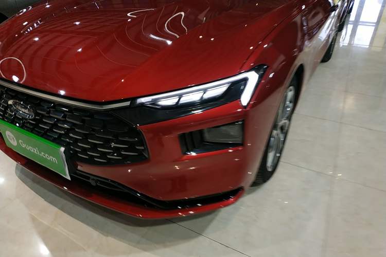 Used Ford Mondeo 2025 2.0T EcoBoost Ultimate Edition
