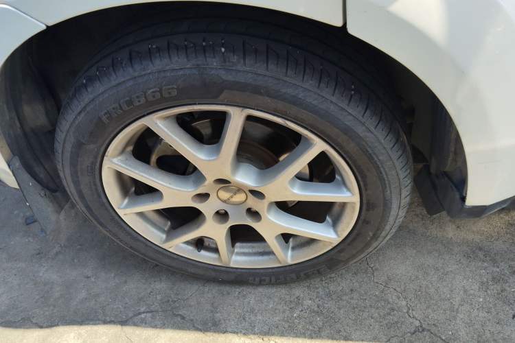 Used Dodge Journey 2013 2.4L Two-Wheel Drive Luxury Version
