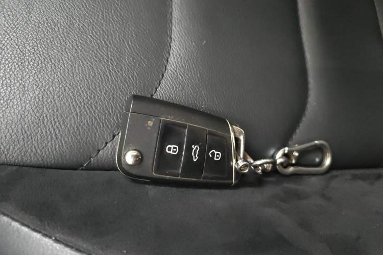 Used Volkswagen Tiguan L 2018 330TSI Automatic Two-Wheel Drive Luxury Edition
