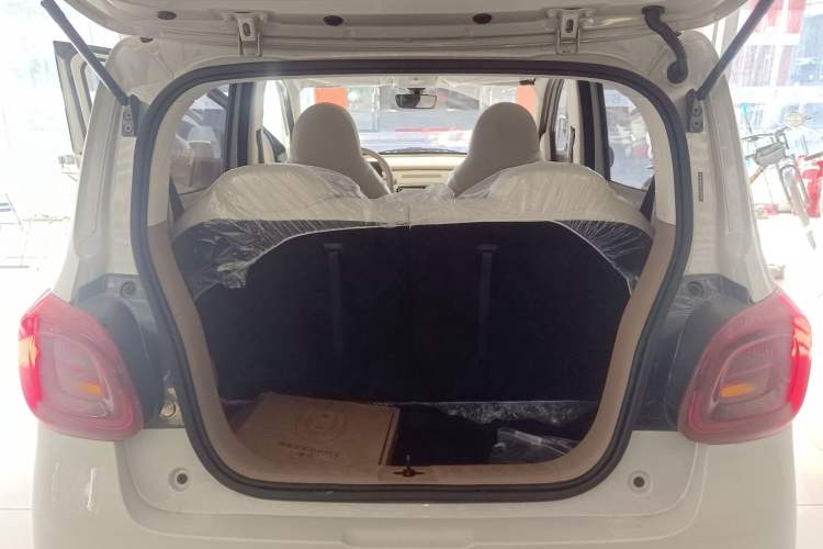 Used Wuling Hongguang MINIEV 2025 Four-Door Version Advanced Edition
