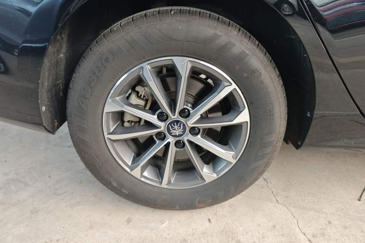 Used BYD Qin PLUS 2024 HONOR Edition DM-i 55KM Leading Model
