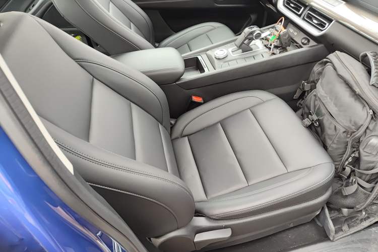 Used Great Wall Poer 2023 2.0T Commercial Version Automatic Diesel 4x4 Elite Long-Box GW4D20M
