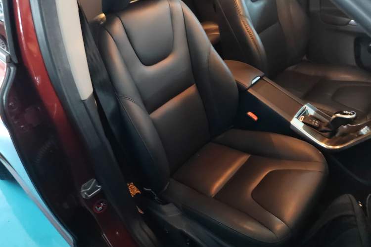 Used Volvo XC60 2014 T5 Zhiyi Edition
