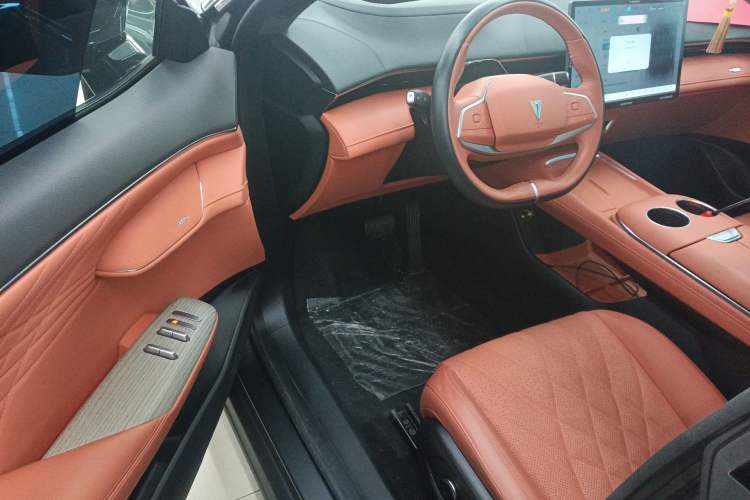 Used  S07 2023 200Max Range-Extended Version