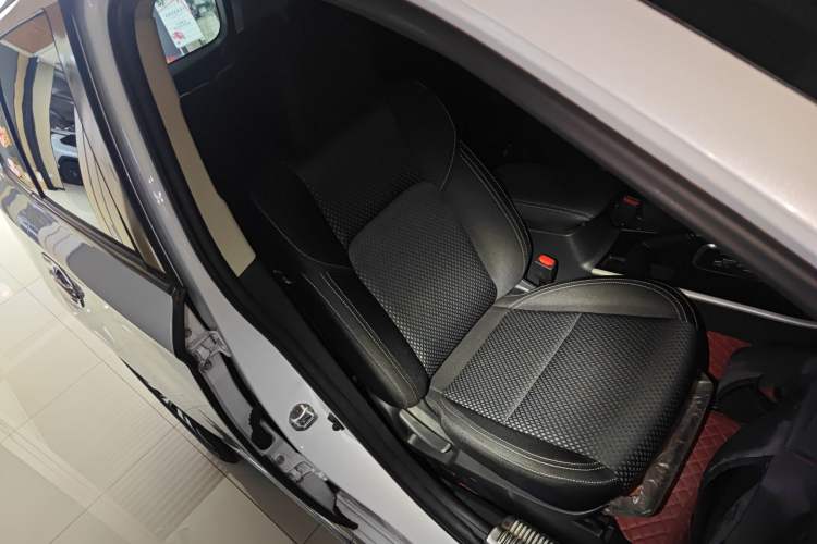 Used Mitsubishi Outlander 2021 2.0L Two-Wheel Drive Comfort Edition 5 Seats