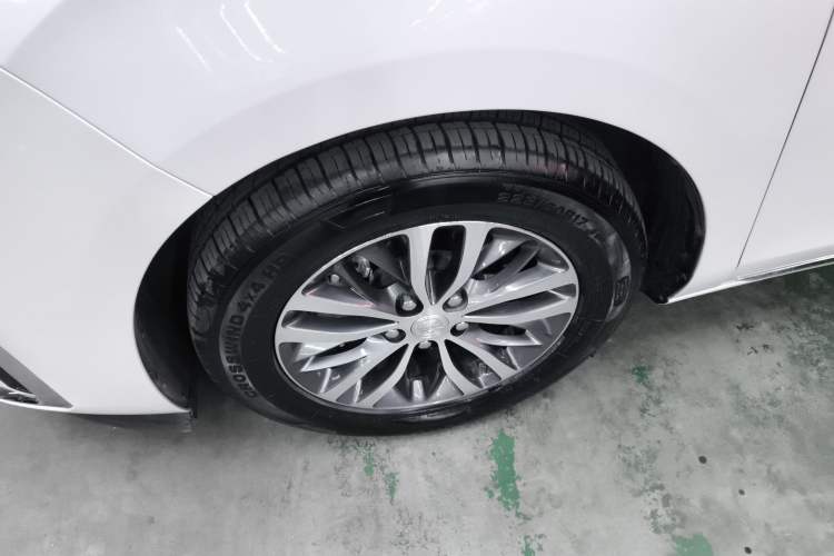 Used Buick GL8 2023 ES Lu Zun Comfort Model

