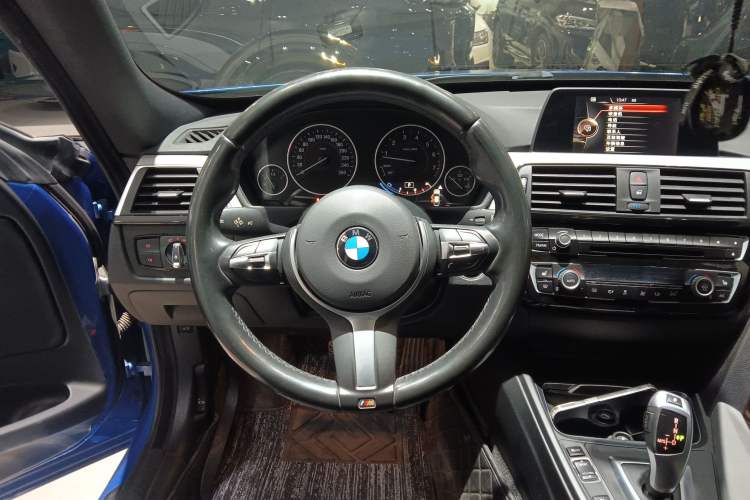 Used BMW 3 Series GT 2017 320i Sport Edition
