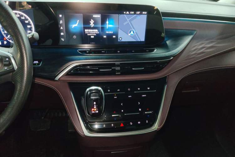 Used Buick GL8 2022 Avenir Aivia 7-Seater Deluxe Edition
