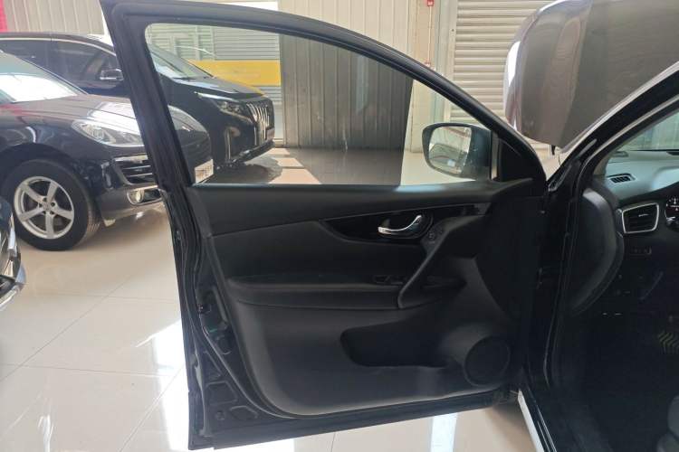 Used Nissan Qashqai 2022 2.0L CVT XV Smart Enjoyment Version
