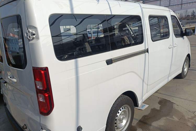 Used Wuling Yangguang 
