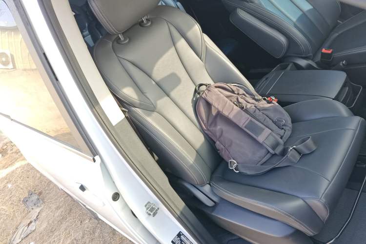 Used SAIC MAXUS G20 2023 Facelifted ES 2.0T Gasoline Automatic Value Edition