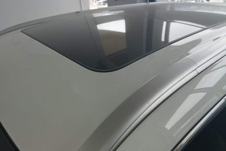 Used Geely Auto Emgrand X7 Sport 2020 1.8TD DCT Two-Wheel Drive Smart Connect 4G-Enabled Version
