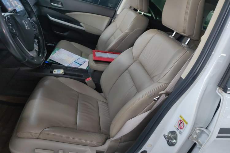 Used Honda CR-V 2013 2.4L Two-Wheel-Drive Luxury Edition
