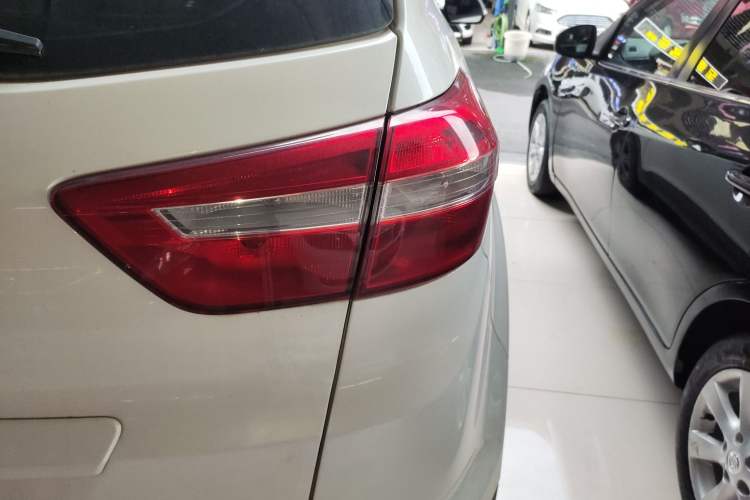 Used Hyundai ix25 2015 1.6L Automatic Two-Wheel Drive Smart GLS Trim
