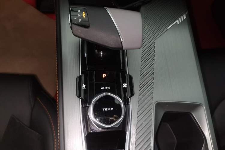 Used Oshan Z6 New Energy 2023 ZhiDian iDD 150KM Flagship PLUS
