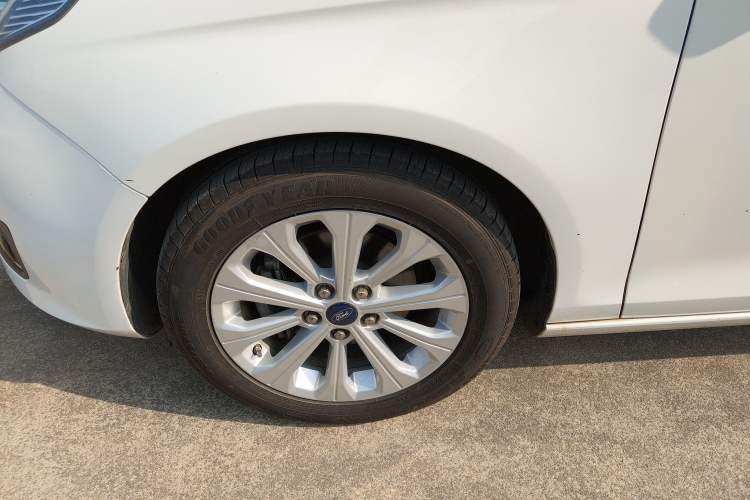 Used Ford Escort 2017 Happiness Edition 1.5L Automatic Fashion Version