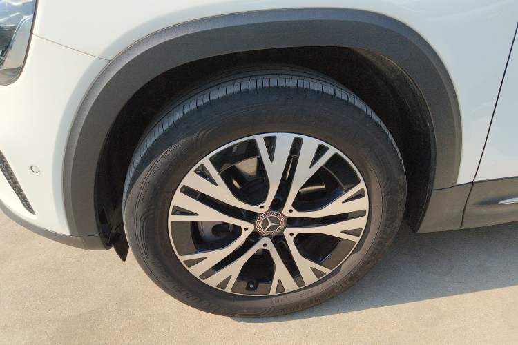 Used Mercedes-Benz GLB 2024 Refresh GLB 220 Dynamic Edition
