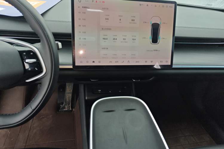 Used  A07 2025 All-Electric "Real Bargain" 525 Luxury Model