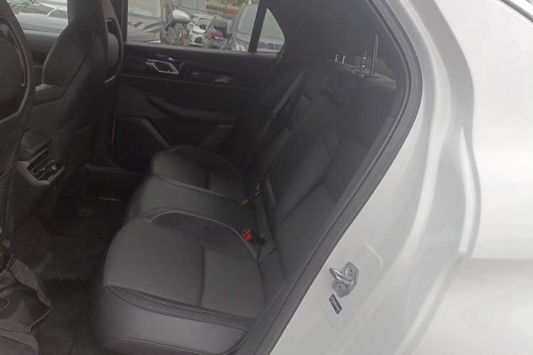 Used Lynk & Co 03 2023 1.5TD DCT JingPro