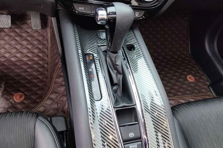 Used Honda Vezel 2020 1.5L CVT Luxury Edition
