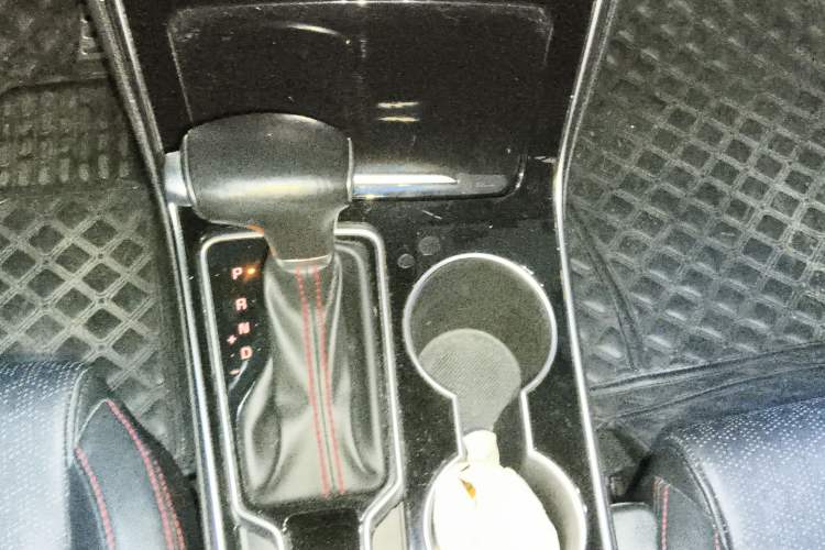 Used Kia KX5 2019 1.6T Automatic Two-Wheel Drive Luxury Edition
