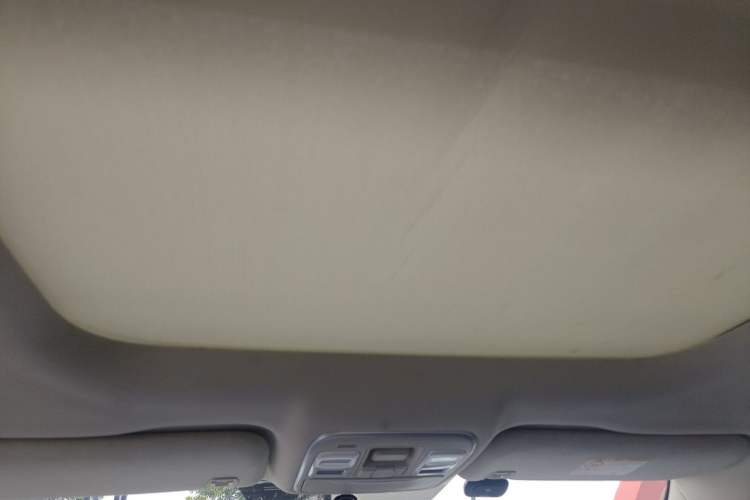 Used Geely Auto Emgrand X7 Sport 2018 1.8TD Automatic Two-Wheel Drive Smart Connect 4G Internet Edition
