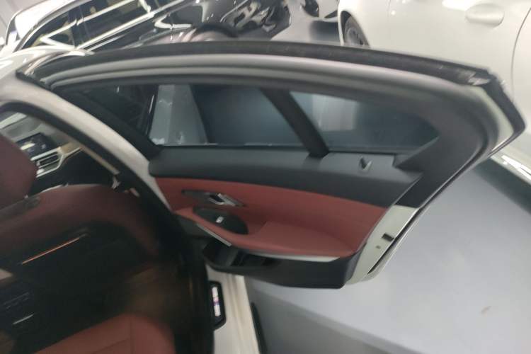 Used BMW 3 Series 2022 325Li M Sport Night Edition Package
