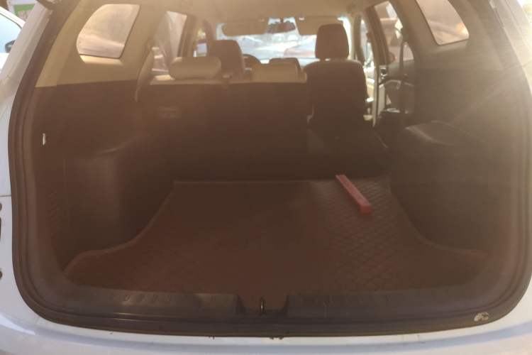 Used Baojun 310W 2017 1.5L Manual Fashion Model China V
