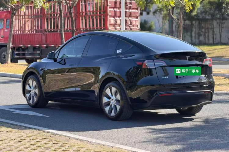 Used Tesla Model Y 2022 Rear-Wheel-Drive Version
