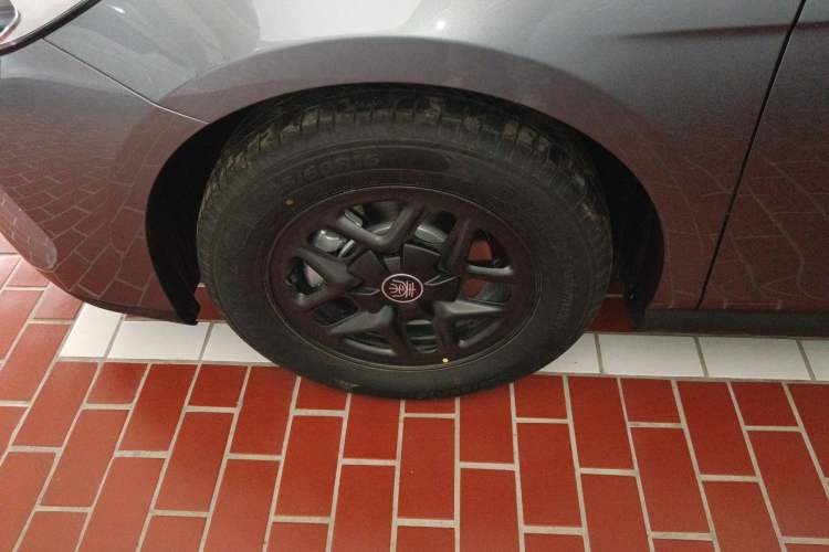 Used BYD Qin PLUS 2025 DM-i Smart Drive 55KM Leading Model