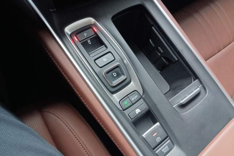 Used Honda Inspire 2019 Rui·Hybrid 2.0L Jing Shang Edition China VI
