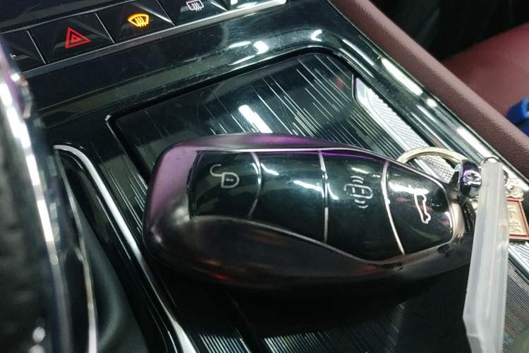 Used Hongqi H5 2024 1.5T HEV Smart Connect Flagship Edition