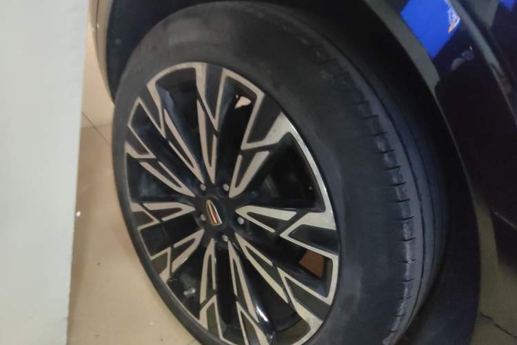 Used Hongqi HS5 2023 2.0T Four-Wheel Drive Flagship Pro Edition
