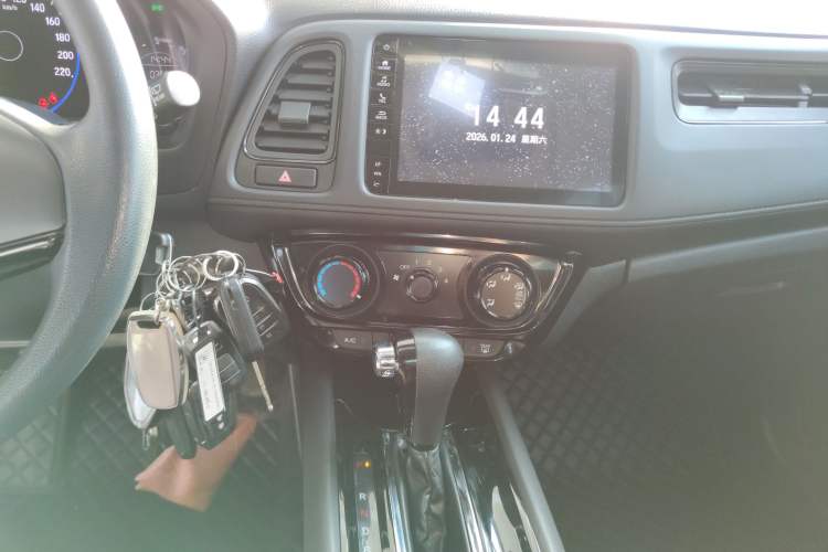 Used Honda Vezel 2020 1.5L CVT Pioneer Edition