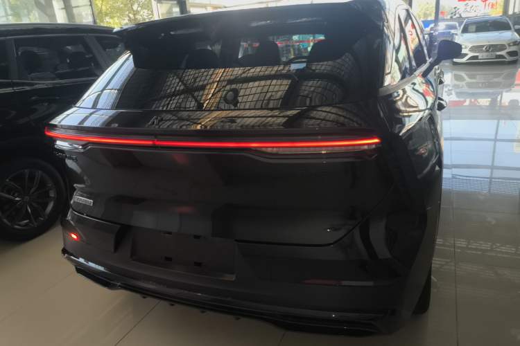 Used Venucia V DD-i 2023 60km iD Version