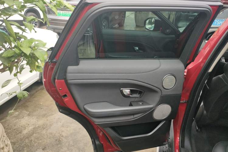 Used Land Rover Range Rover Evoque 2016 2.0T PURE Style Edition
