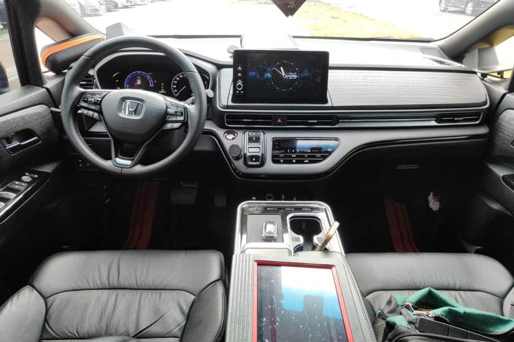 Used Honda Elysion 2024 2.0L eHEV Luxury Edition