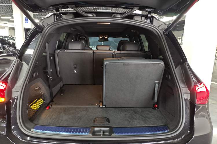 Used Mercedes-Benz GLC 2024 GLC 300 L 4MATIC Dynamic Edition 7-seater
