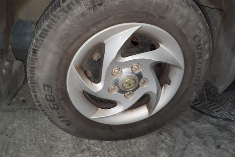 Used  Refine 2011 2.4L Government Procurement Version Manual Luxury Trim
