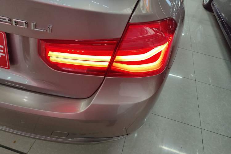 Used BMW 3 Series 2019 320Li Fashion Model
