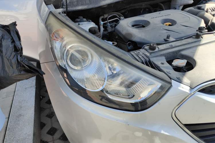 Used Hyundai ix35 2012 2.0L Automatic Two-Wheel Drive New Edition GL
