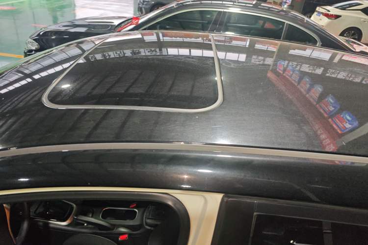 Used Nissan Tiida 2021 1.6L CVT Cool Edition
