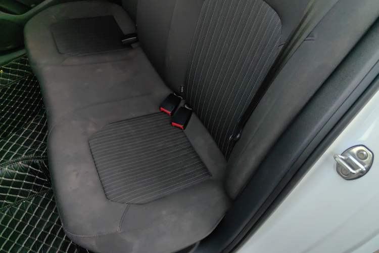 Used Volkswagen Jetta 2015 Zhuihui Edition 1.6L Manual Comfort Model
