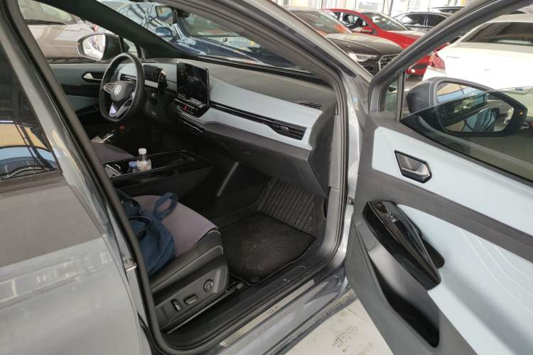 Used Volkswagen ID.4 X 2024 Pure & Smart Edition
