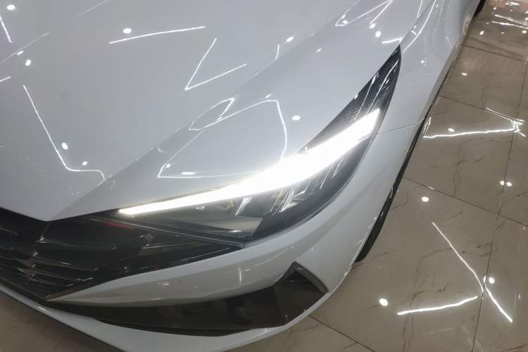 Used Hyundai Elantra 2022 1.5L CVT LUX Prestige Edition