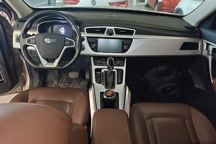 Used Geely Auto Emgrand X7 Sport 2016 1.8TD Automatic All-Wheel-Drive ZhiZun Edition
