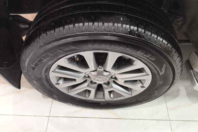 Used Toyota Prado 2018 3.5L Automatic TX-L with Rear-Mounted Spare Tire
