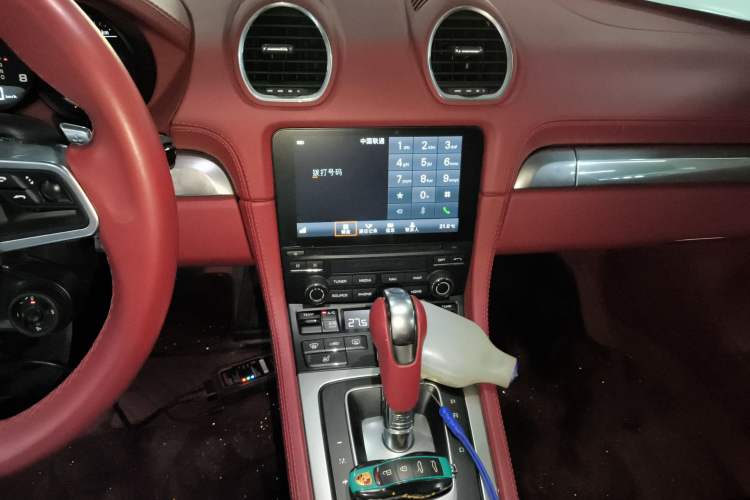 Used Porsche 718 2022 Boxster 2.0T
