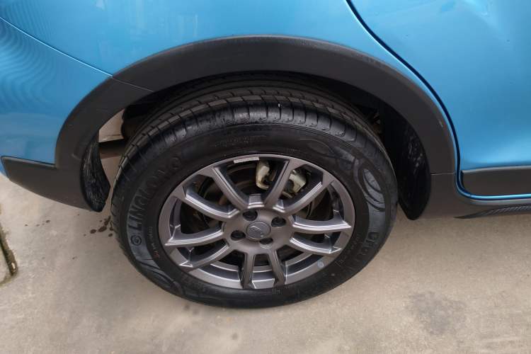 Used Geely Auto Vision X3 2021 PRO 1.5L CVT Deluxe Model
