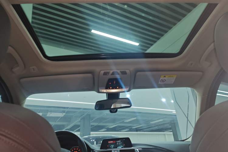 Used BMW 3 Series 2018 320Li Fashion Model
